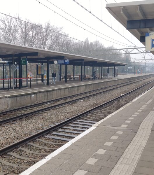 7.400 inwoners geven een advies over belangrijke keuzes rond het spoor tussen Leiden en Dordrecht en de stationsgebieden